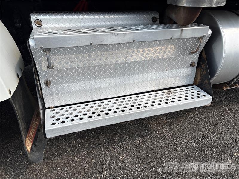 Kenworth T800 Vetopöytäautot