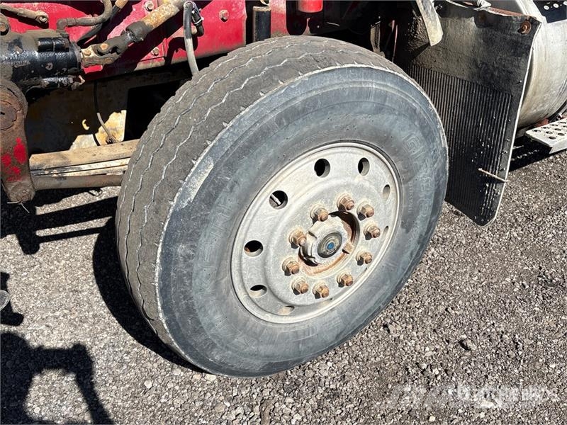 Kenworth T800 Lastbiler med tip