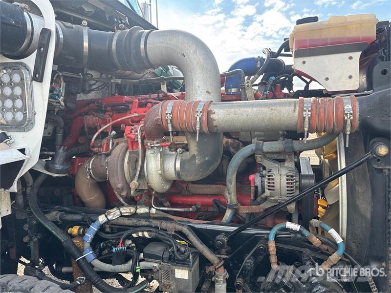 Kenworth T800 شاحنات الرافعات