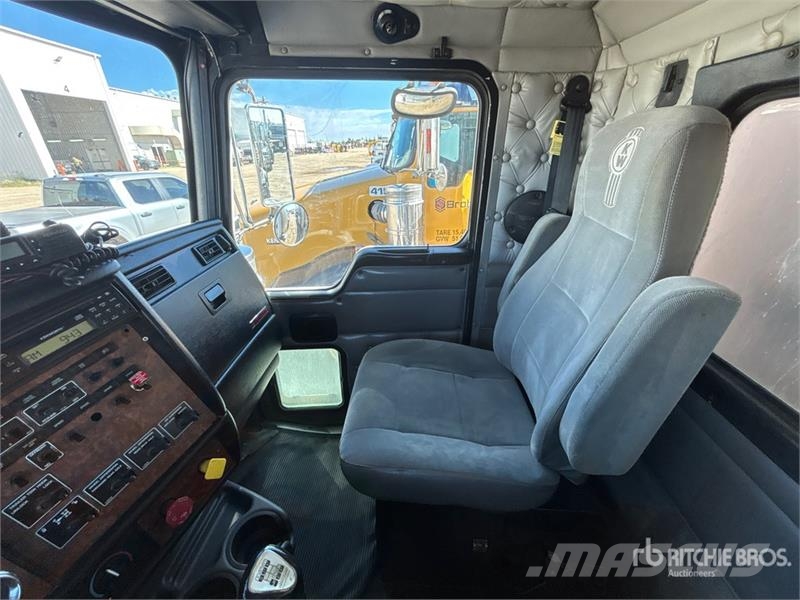 Kenworth T800 運油車