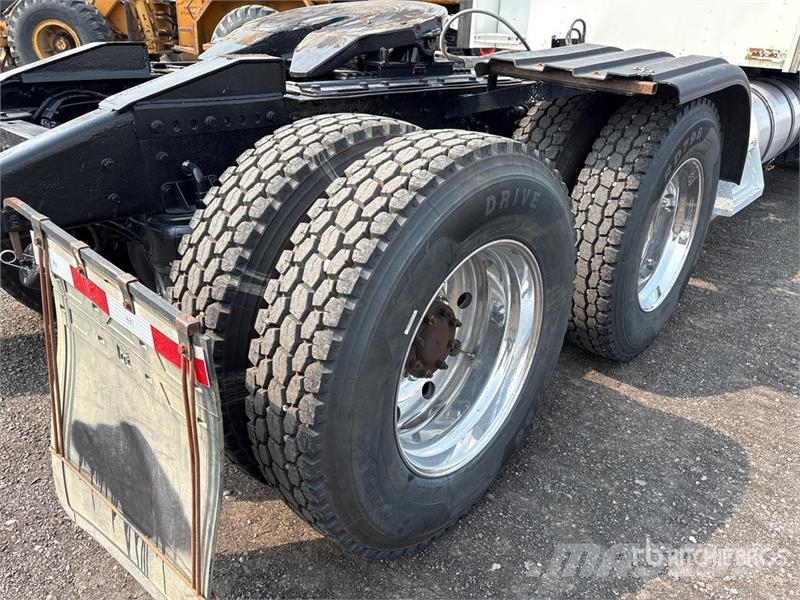 Kenworth T800 Vetopöytäautot