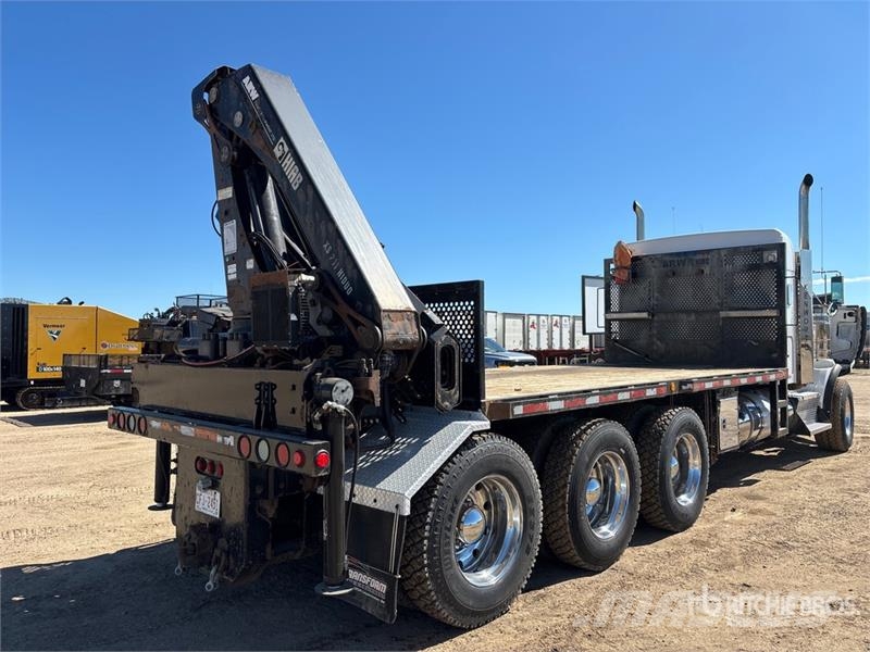 Kenworth T800 شاحنات الرافعات