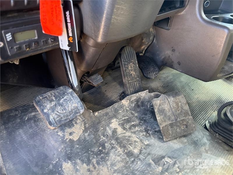 Kenworth T800 Kombinētās vakumsūkņa mašīnas