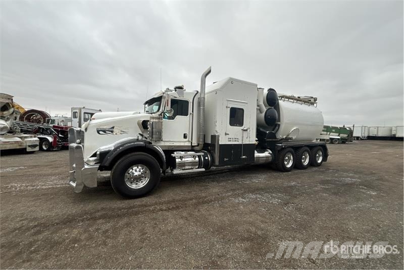 Kenworth T800 Vákuum teherautok