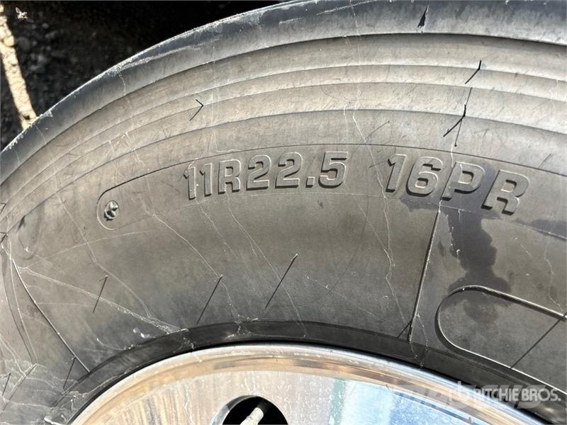 Kenworth T800 Vetopöytäautot