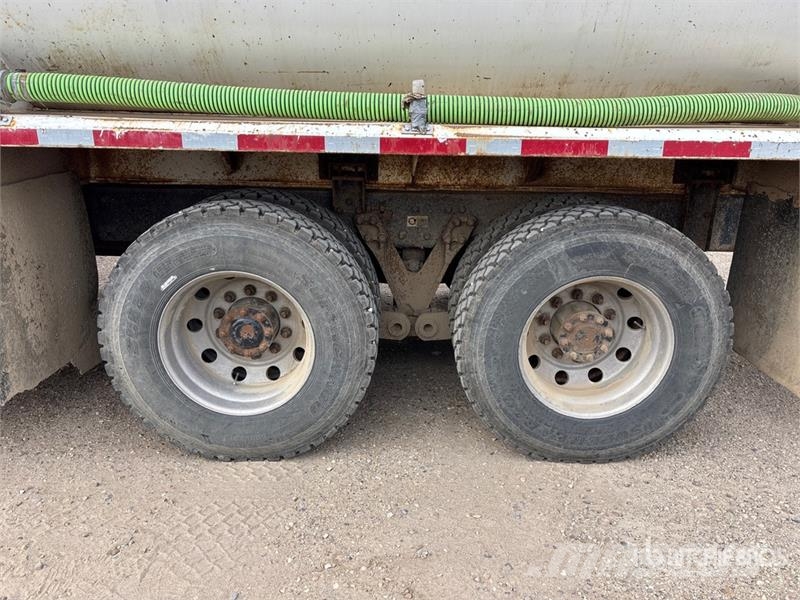 Kenworth T800 Ūdens mašīnas
