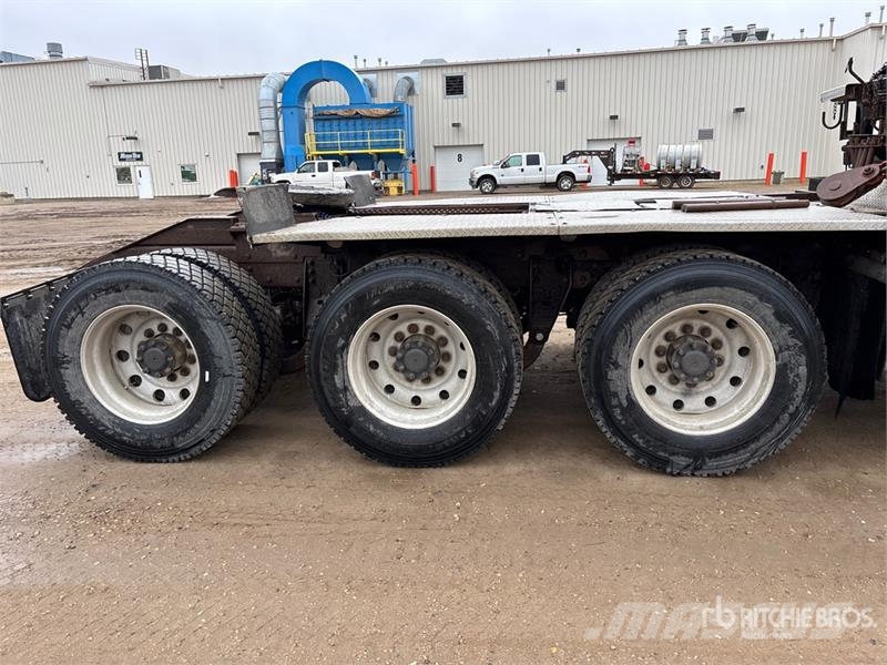 Kenworth T800 Pagalbos kelyje automobiliai