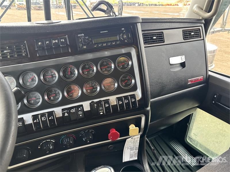 Kenworth T800 Vetopöytäautot