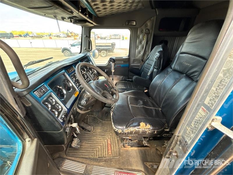 Kenworth T800 Truck Tractor Units