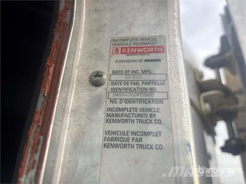 Kenworth T800 صهاريج مياه