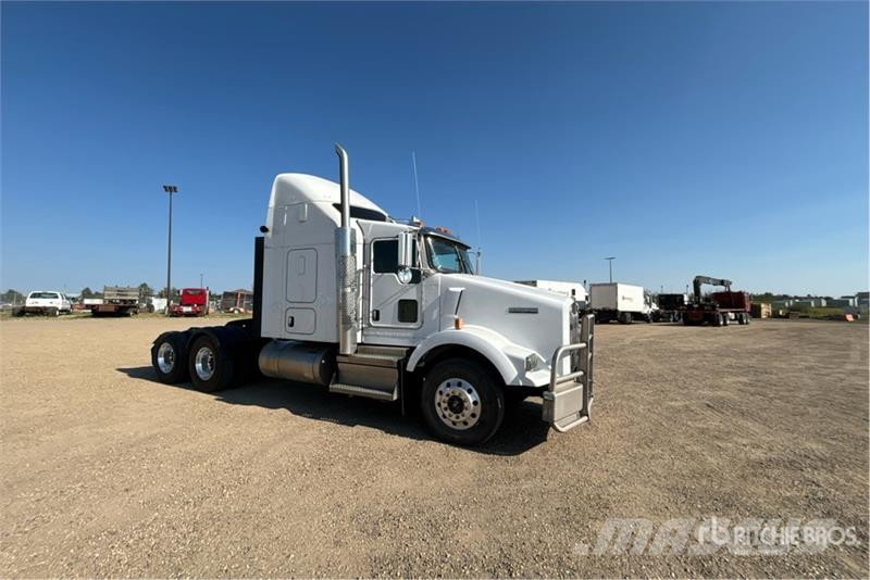 Kenworth T800 Prime Movers