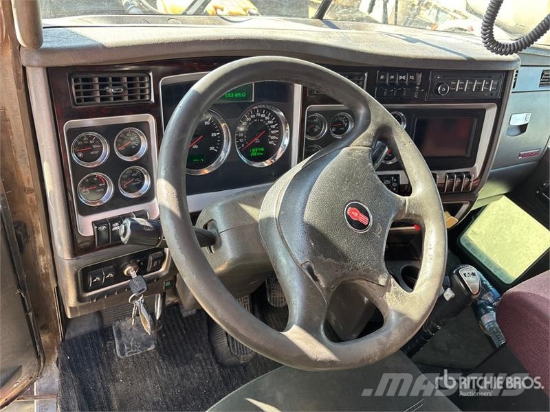 Kenworth T800 Vetopöytäautot