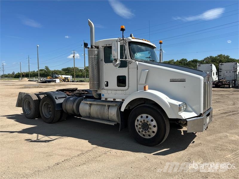 Kenworth T800 Vetopöytäautot