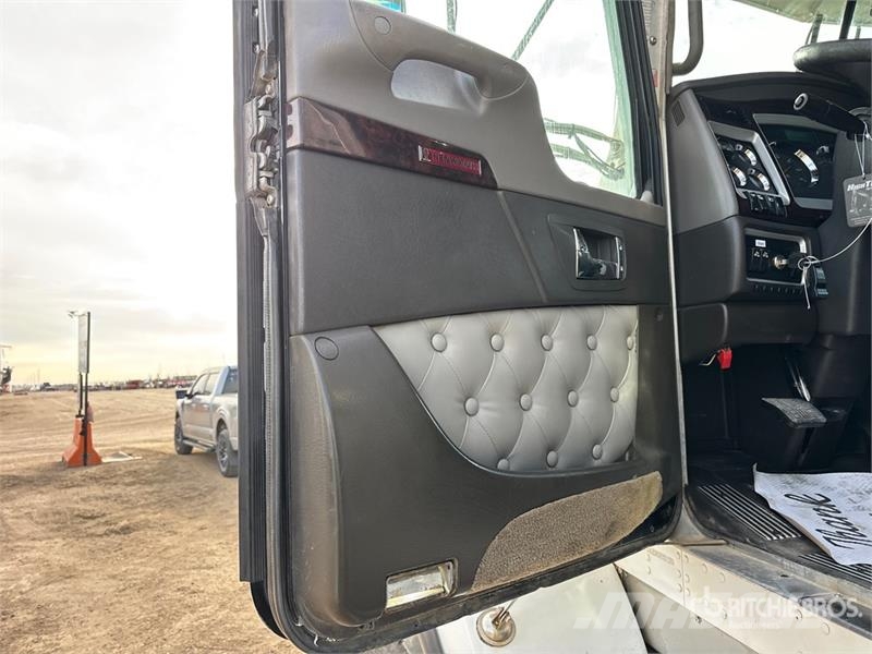 Kenworth T800 트랙터 유닛