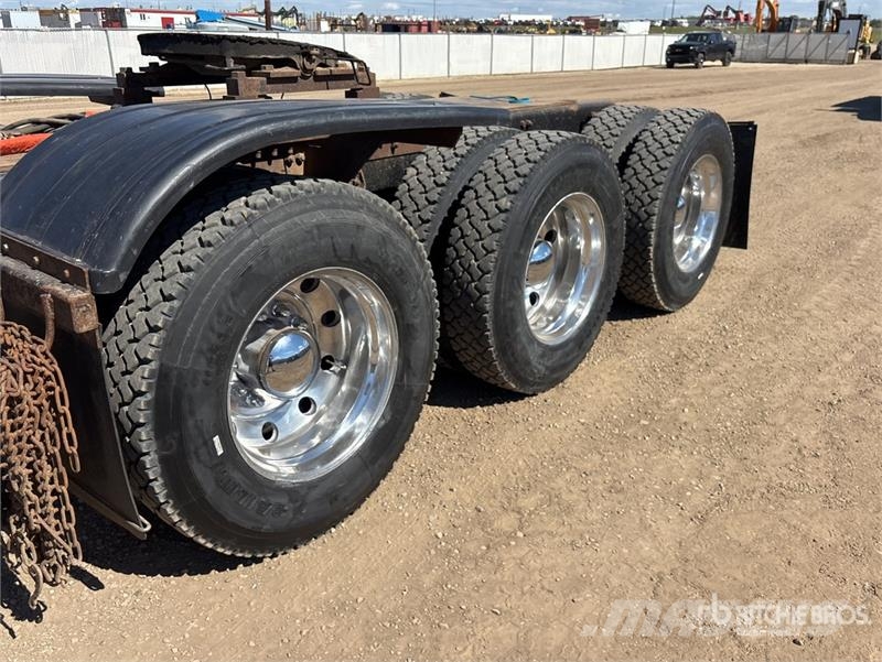 Kenworth T800 Тягачі