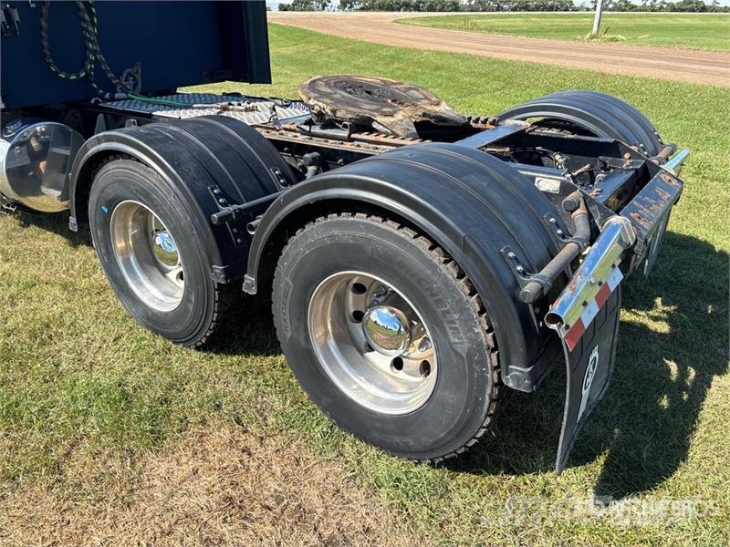 Kenworth T800 Vetopöytäautot
