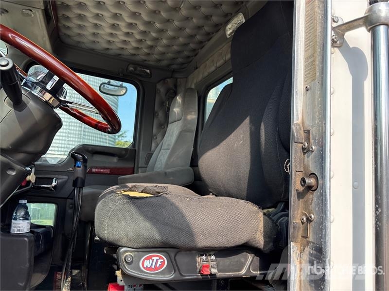 Kenworth T800 Vetopöytäautot