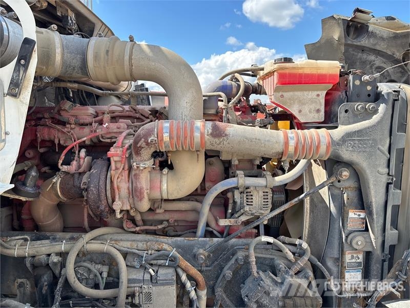 Kenworth T800 شاحنات الرافعات