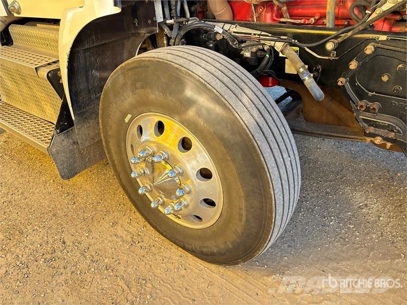 Kenworth T800 Tractor Units