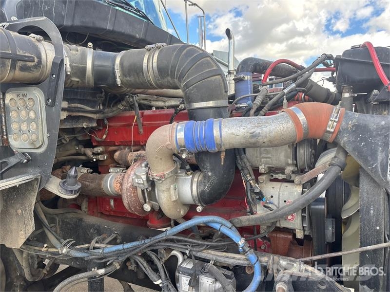 Kenworth T800 牵引车