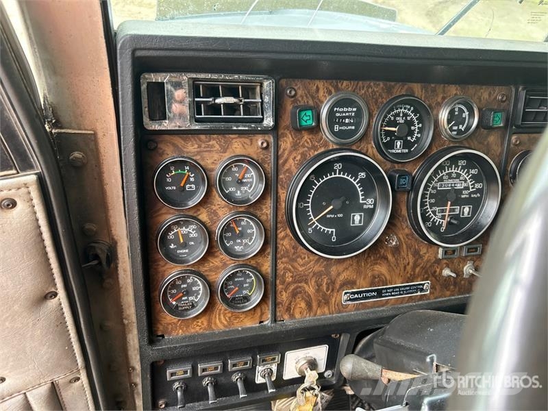Kenworth T800 Naudoti vilkikai