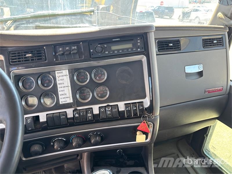Kenworth T800 كابينة والداخلية