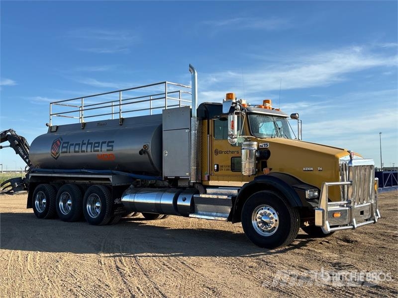 Kenworth T800 صهاريج مياه