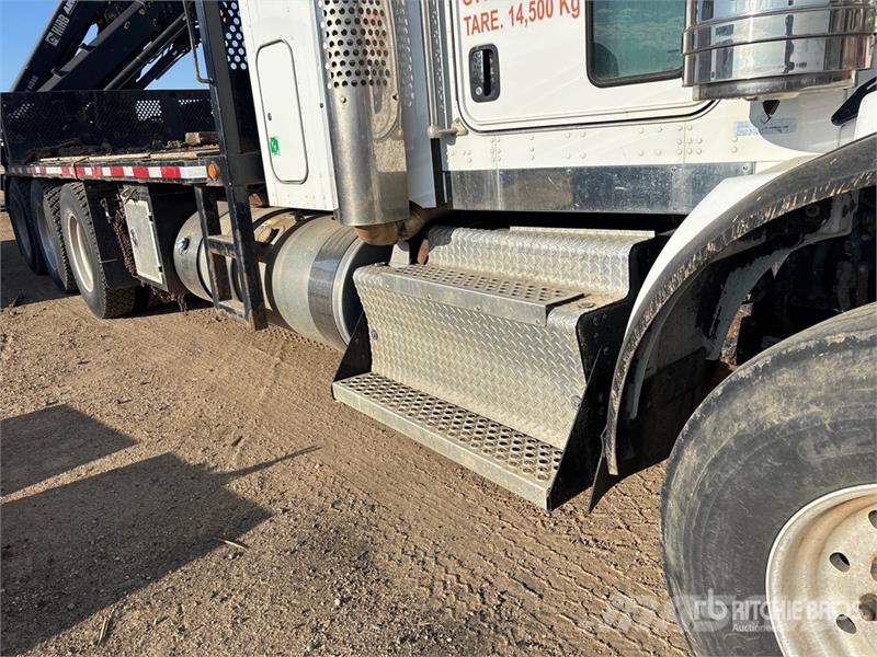 Kenworth T800 شاحنات الرافعات