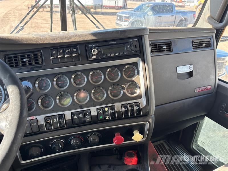 Kenworth T800 صهاريج مياه