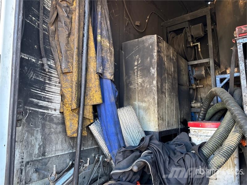 Kenworth T800 Kombinētās vakumsūkņa mašīnas