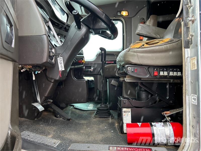 Kenworth T800 Motrici e Trattori Stradali