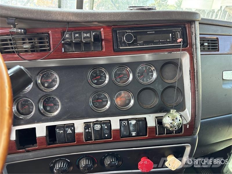 Kenworth T800 Vetopöytäautot