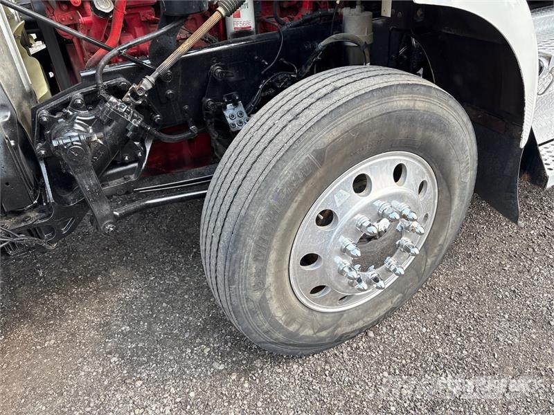 Kenworth T800 Vetopöytäautot