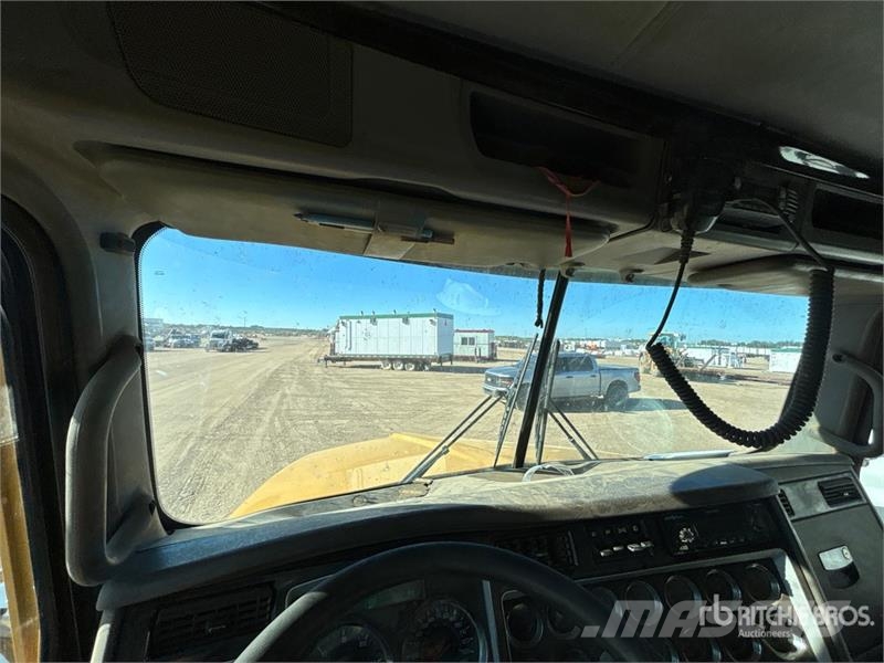Kenworth T800 صهاريج مياه