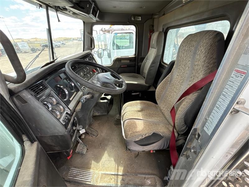 Kenworth T800 Cabins and interior