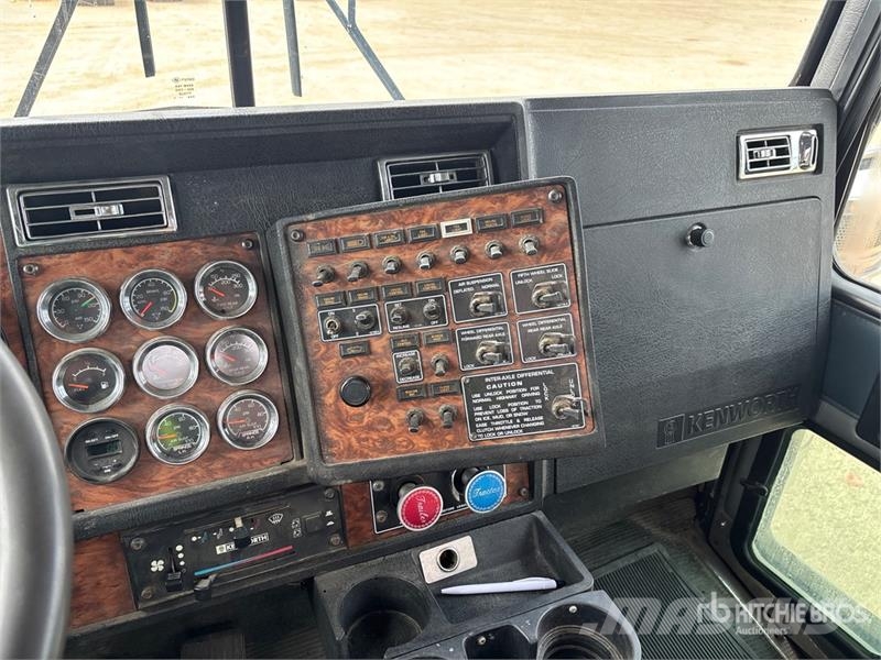 Kenworth T800 Самосвал