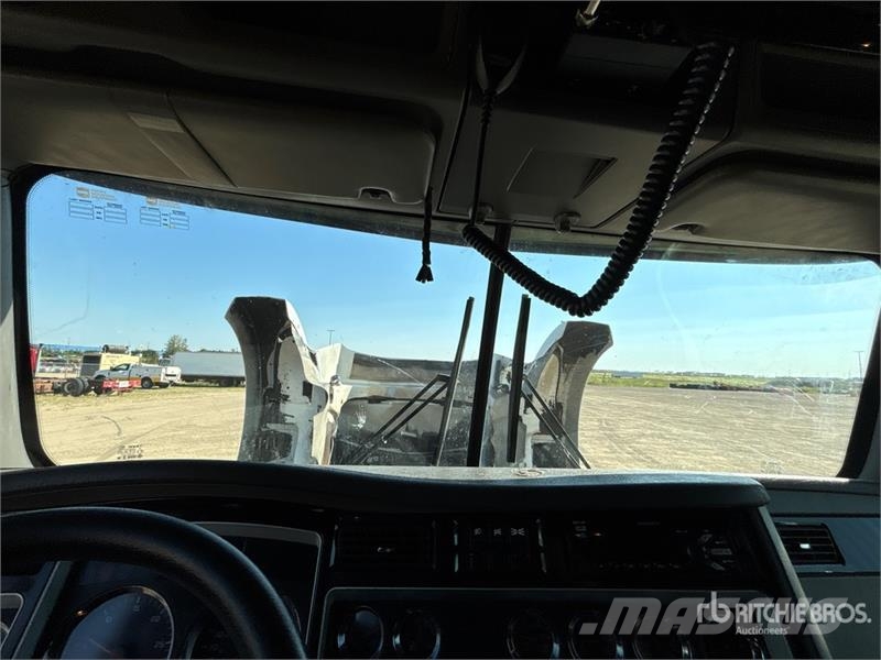 Kenworth T800 Prime Movers