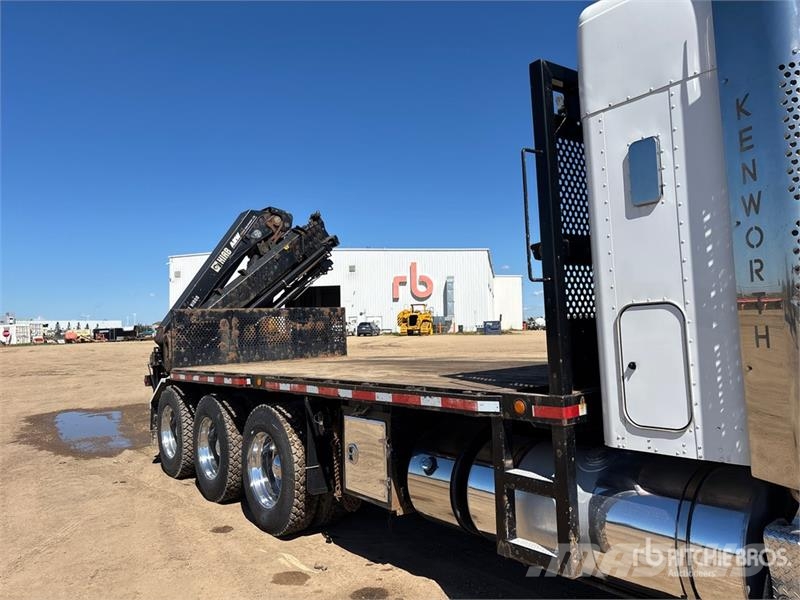 Kenworth T800 شاحنات الرافعات