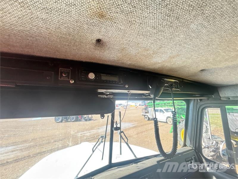 Kenworth T800 曳引機組件