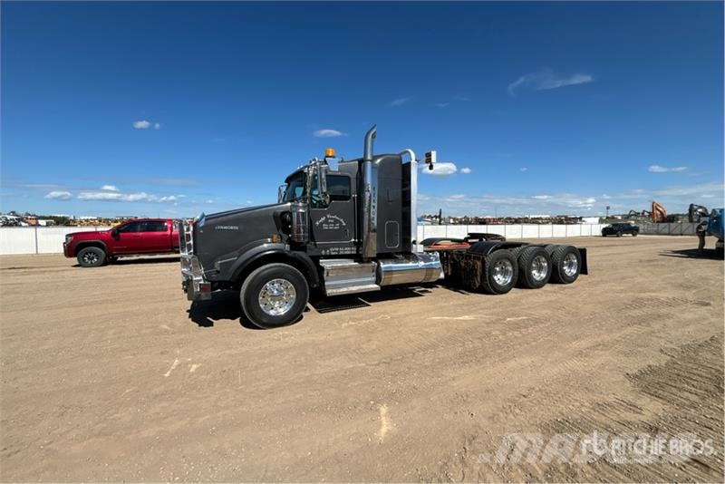 Kenworth T800 Тягачі