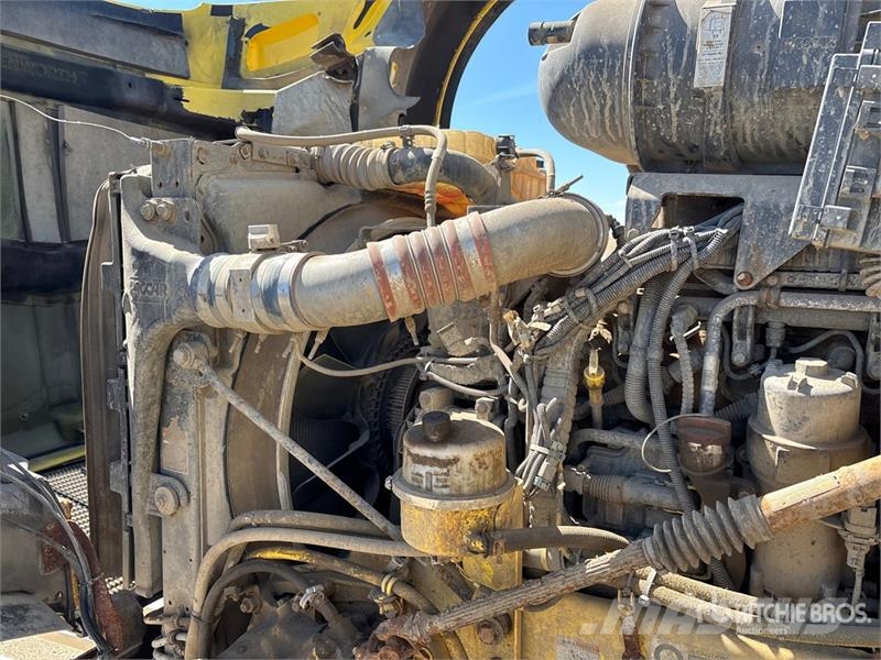Kenworth T800 كابينة والداخلية