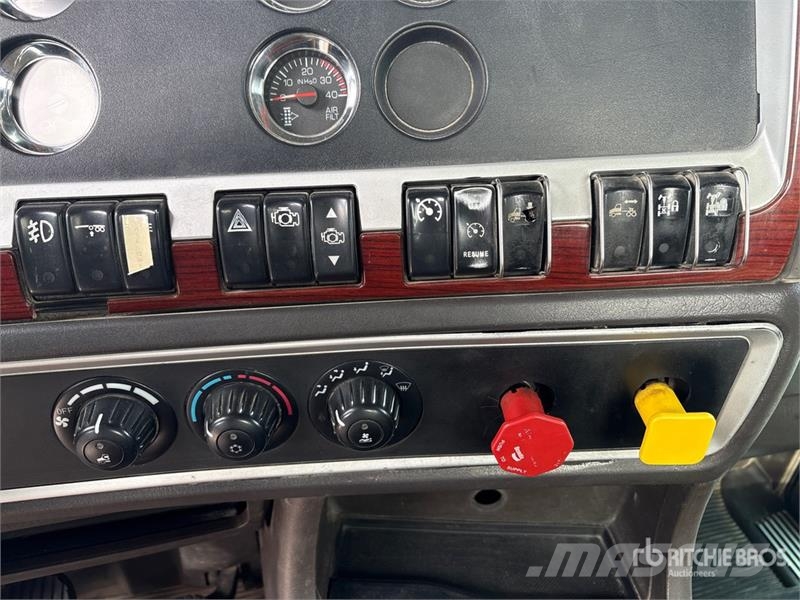 Kenworth T800 트랙터 유닛