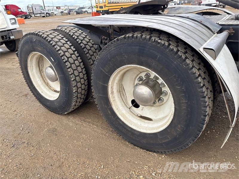 Kenworth T800 Vilcēji