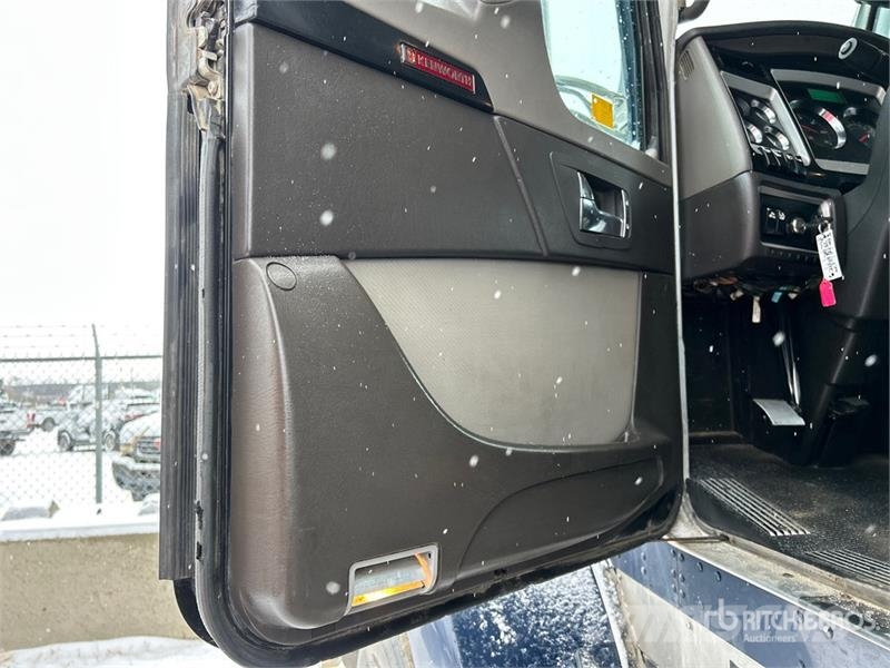 Kenworth T800 Motrici e Trattori Stradali