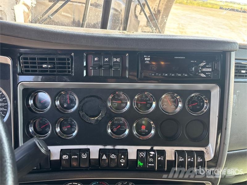 Kenworth T800 Prime Movers