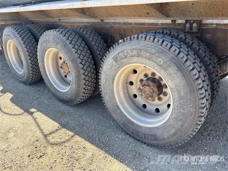 Kenworth T800 運油車