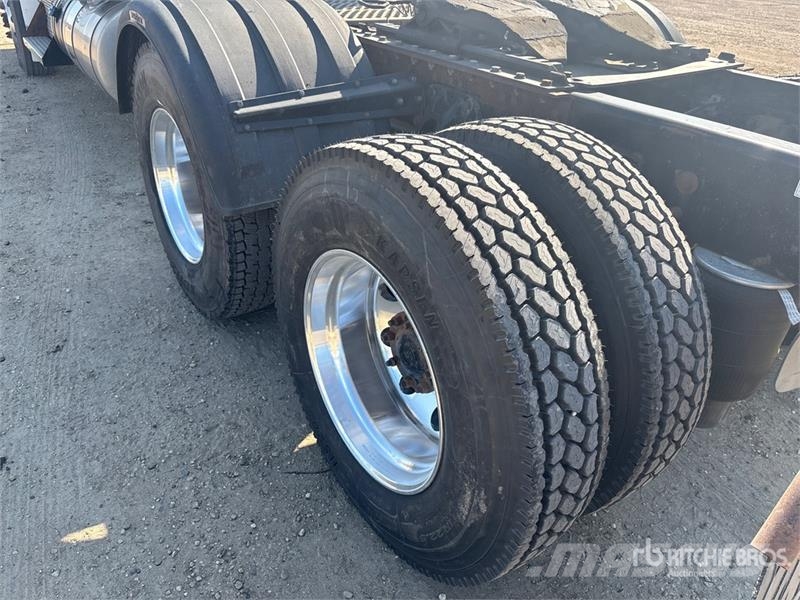 Kenworth T800 Prime Movers