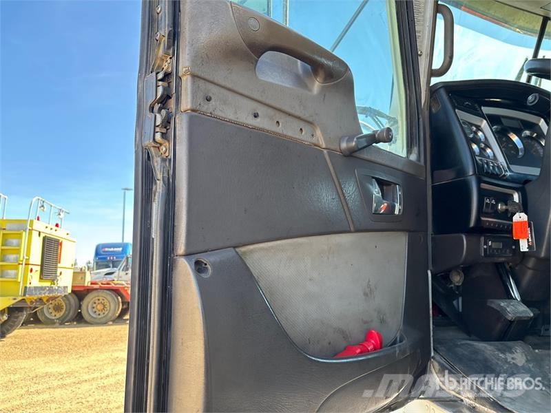 Kenworth T800 Kombinētās vakumsūkņa mašīnas