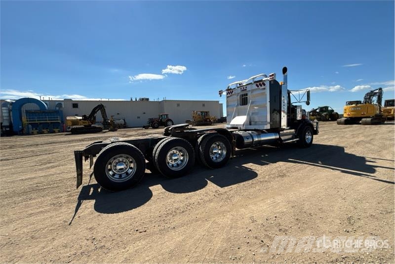 Kenworth T800 Тягачі