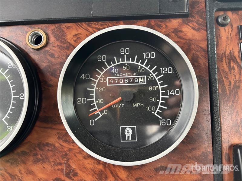 Kenworth T800 曳引機組件